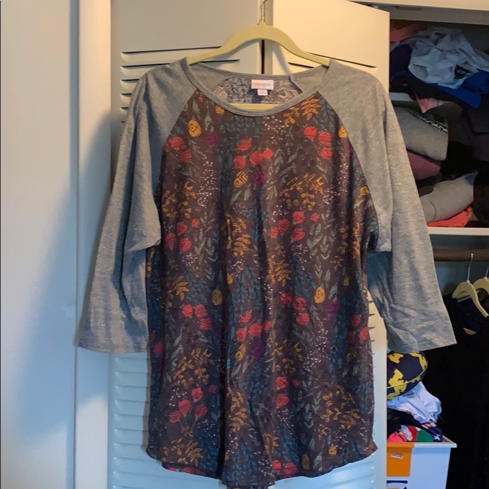 Lula roe comfy baseball tee